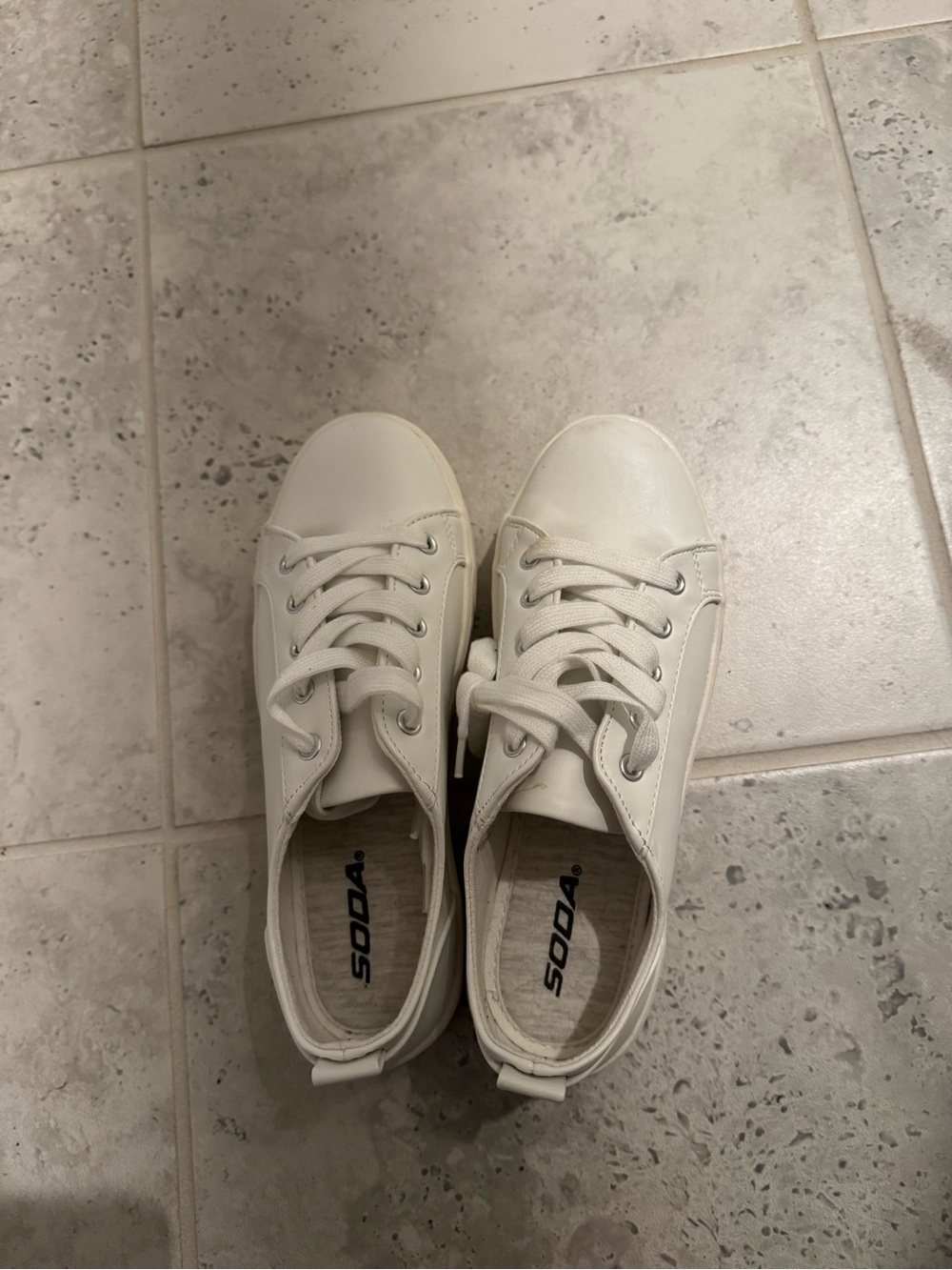 Soda Kids Off-White Lace-Up Sneakers